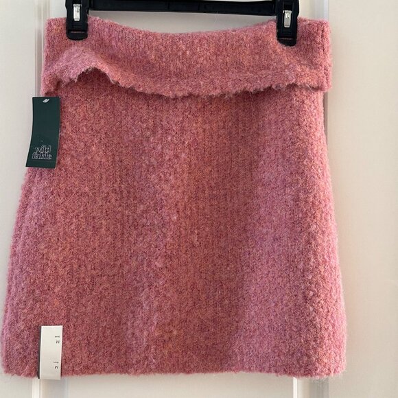 Wild Fable Pink Textured Mini Skirt With Gold Safety Pin Detail Size M - Picture 2 of 7